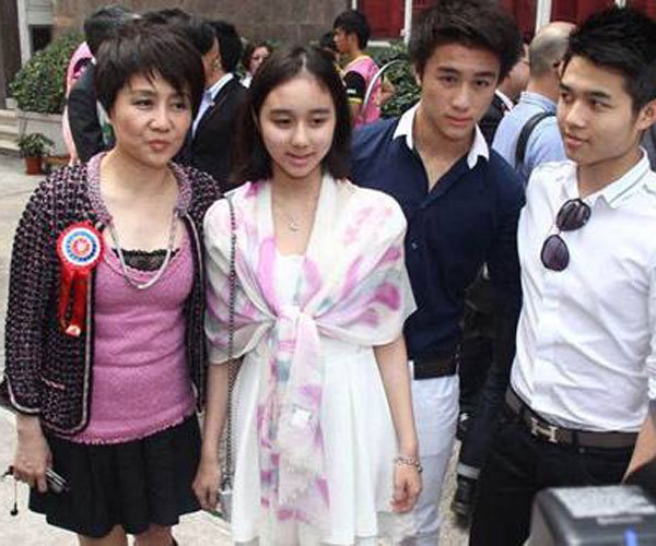 �������Ĵ����� ������û�к����Ϊʲô��¶��