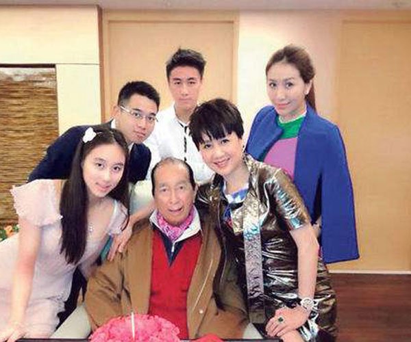 �������Ĵ����� ������û�к����Ϊʲô��¶��