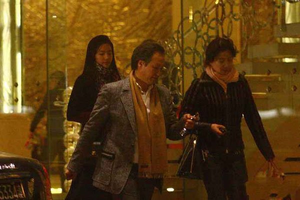 �½�����ż�� �����������ڷֱ���ʲô��ϵ