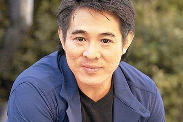 李连杰国籍是哪国 世界级明星为什么要改国籍