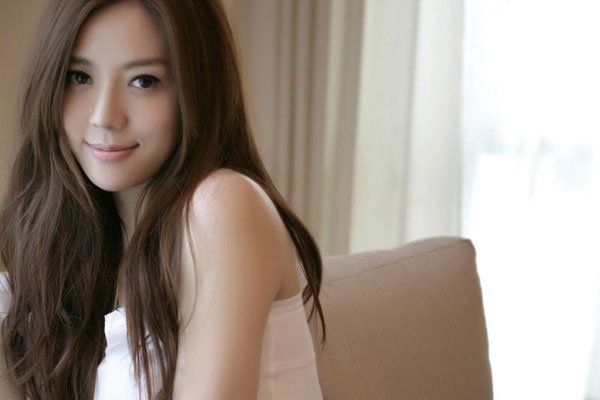 周韦彤拍的最污的电影 写真集很多都是大尺度