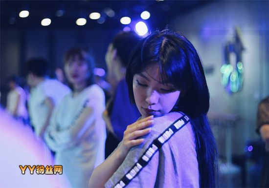 ��Ѫ��������������ǰզû��������Ƭ��˭ �����Ÿ�������΢��