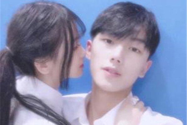 ����������ͱŮ���Ĵ� �������������Խ��Խ����