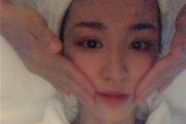 ����Ȼ��Ӧײ������� ����Ȼ���ϵ����ж�����Ů��