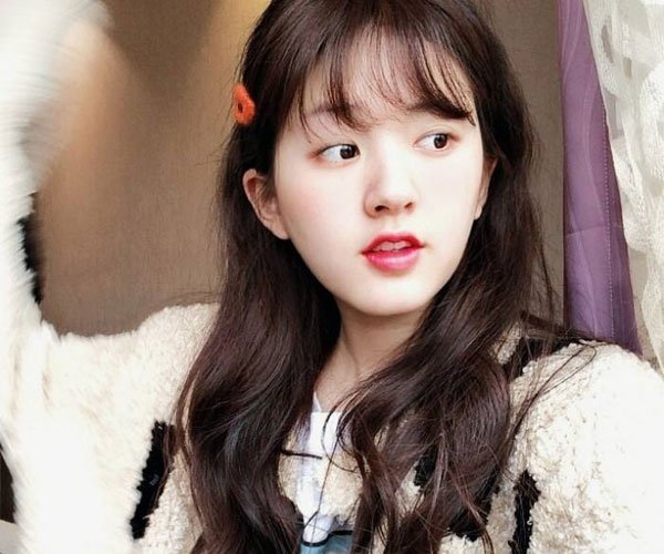 ����Ů������˭ ����¶˼��������Ϊ��ǰ;����