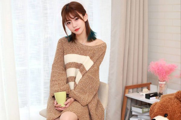 ���������ĸ�ֱ��ƽ̨���� Ů�ų�Ա���۵羺������ҵ