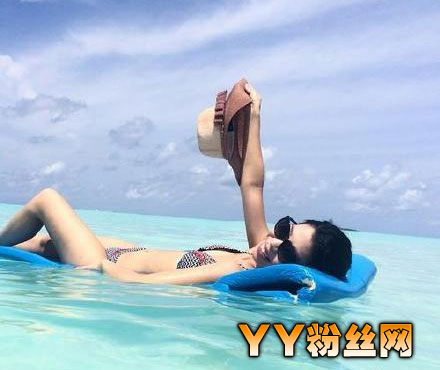 ǧ����Ů�����Ƭ���� ���׻���Ů����ԸбȻ�����Ƭ�ع�