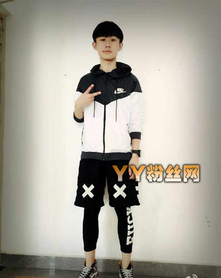 ���μ�����������Ƭ���� ����Ů���ع���丸ĸΪ�����