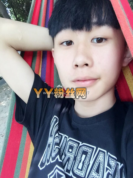 ���μ�����������Ƭ���� ����Ů���ع���丸ĸΪ�����