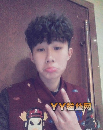 ���μ�����������Ƭ���� ����Ů���ع���丸ĸΪ�����