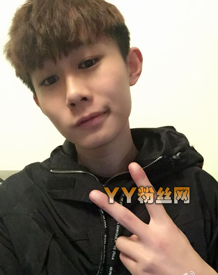 ���μ�����������Ƭ���� ����Ů���ع���丸ĸΪ�����