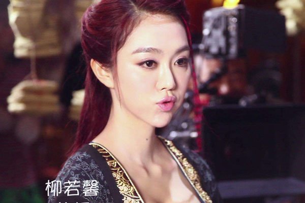 ��Ψ�������곽Ů�ѽ����������� ��������ǰ����Ƭ�Ա�