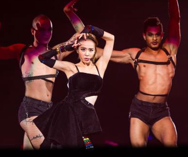 �������ݳ��ᰡ�����������׸� ��������Ϊһ�󿴵�