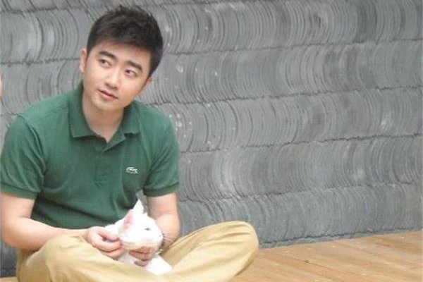 芮成钢个人简历简介那里人 芮成钢事件怎么回事真实原因