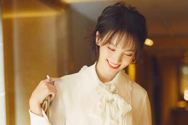 �𳿸������ϼ�� ����������Ůһ�ű�Ů���Žغ���