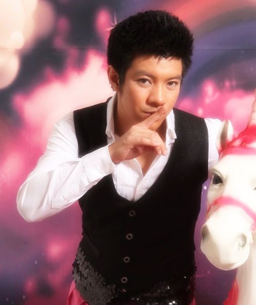 长的像郭富城的人 模仿郭富城最像的人