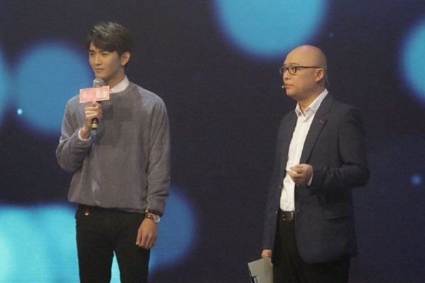 �ǳ����������۶�������һ���ļ� ��˭ǣ����