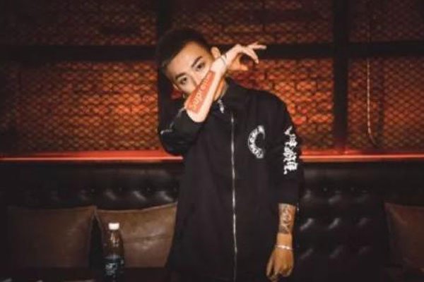 �������������ĸ����Ƶ� ò�ƾ������Ƕ���ΪӪ����