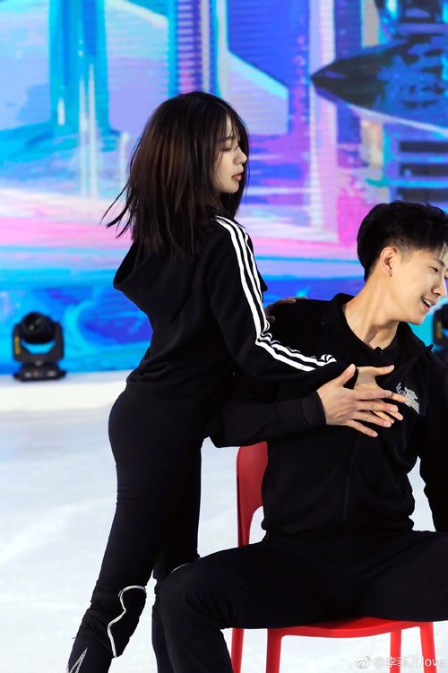 ��ƶ��ĸ������ϼ�� ���Ŀ����ǲ��ǿ»��ε���λ