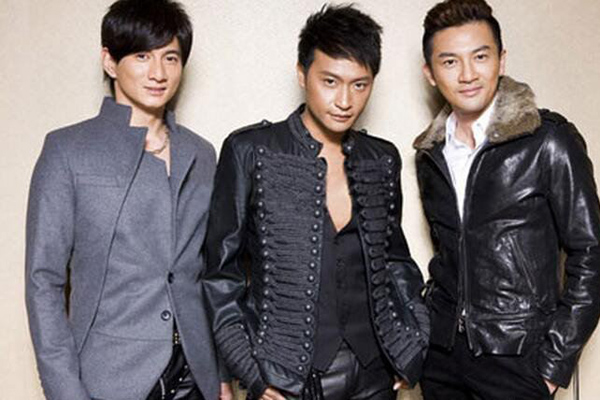 ��־��ɹС��������ͬ���� ������������˾�Ȼ��ֵ����