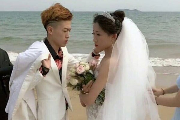 ��������ɴ��ͼƬ ��Ц�����շ��ϼ������