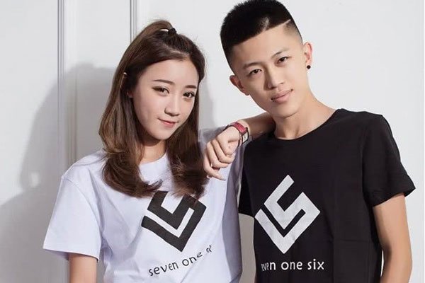 牌牌琦婚纱照图片 搞笑的气氛凤冠霞帔里有