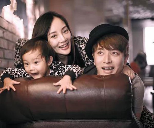 ��С贺�PGone������Ƶ�¼� ������Ů���ٺ�Ҳ��Ҫ����