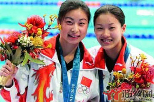 伏明霞和郭晶晶谁厉害 伏跳水冠军嫁不掉人吗?真爱情吗