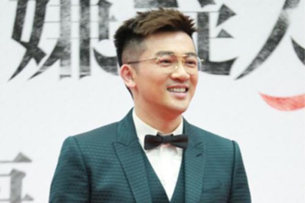 苏有朋的妻子是谁 绯闻女朋友都已经成家他依然没定数