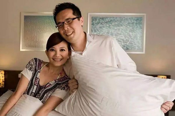 �������Ϲ���˭?��Ǯ�� ����������������Ƕ�ô�మ