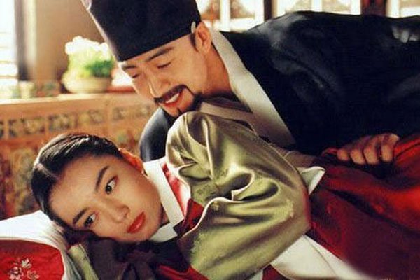 韩国打真军的四级 部部都有奇葩的事情发生