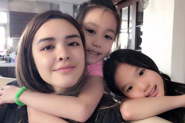 ����羵�����Ů����˭�� ����羵�ǰ�����ɷ�����