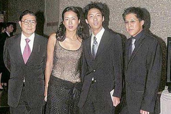 ������ĸ������ϼ�� ��ͨŮ������ͨ��òһ������ź�����