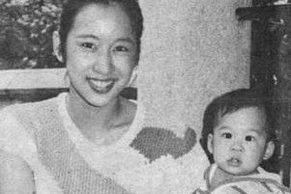 朱玲玲的个人资料简介 普通女孩不普通外貌一步入豪门后梦碎