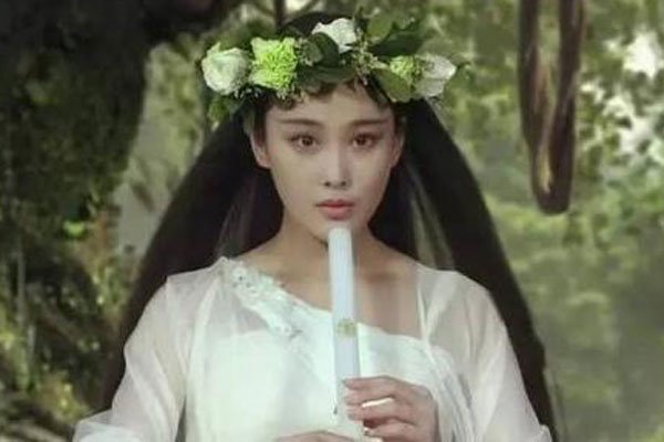 张馨予黑是真历史 和张馨予拍拖的视频事件