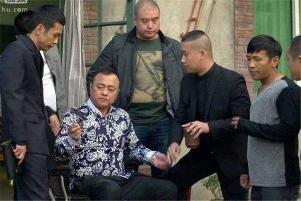 �żҺ�����������Ƶ���� Ϊ�������żҺ�������üҳ�