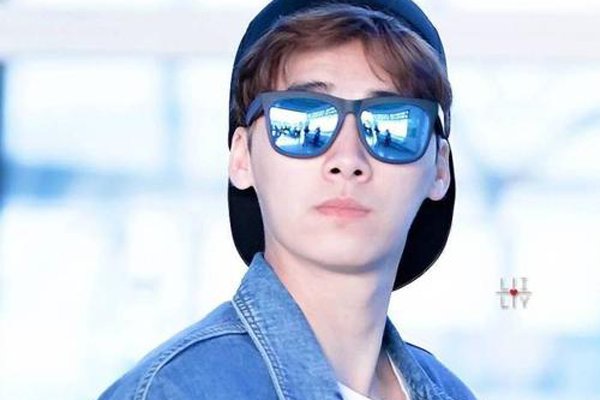 ���׷�̸������Ů�� ˵���Ҫ��ͷ����������Լ�����