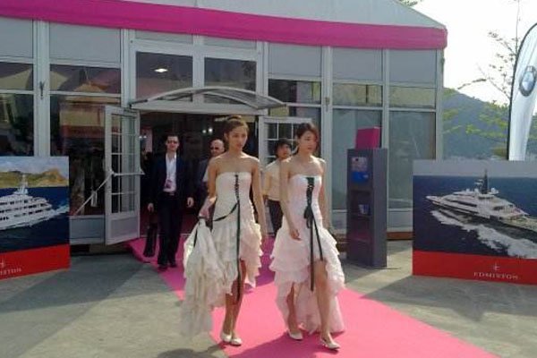 ����ʢ������ô���� ��ģ3�����60�������