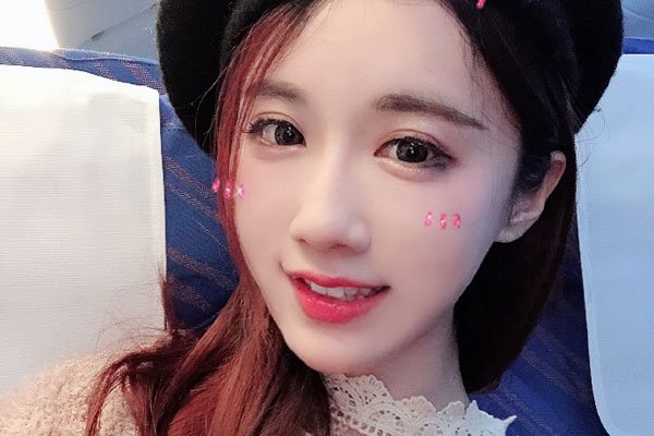 ���Ӿ�2��������¶ ����������߶�д���Ů����