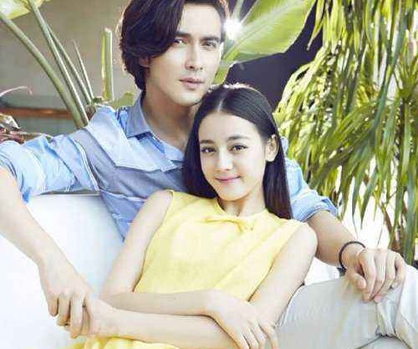 迪丽热巴的奶完全亮出来 超级性感平时只是不愿意露