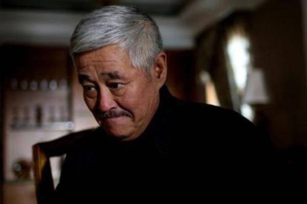 �Ա�ɽ�������� �Ű�֥�������ķɻ�����Ӣ��������С��