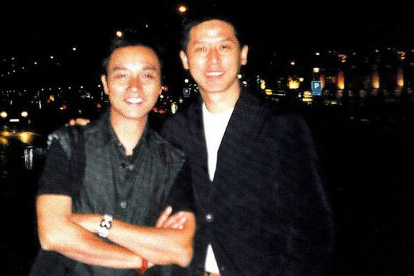 �Ź��ٺ��ƺ׵�˭���е�˭��Ů�� �����ĸ��鲻���Ա�����