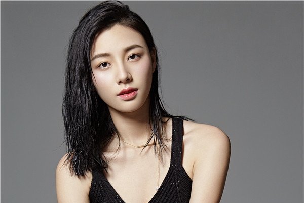 陈雅婷是王思聪女友吗 自古富男不缺女,结不结婚都是次要的