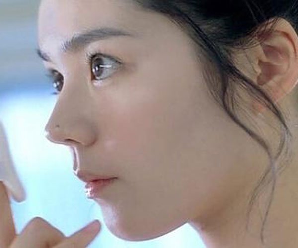 �����˱��������� �ı���Ů����̬��Ƭ