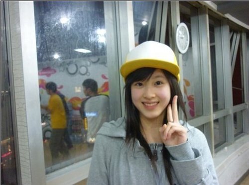 章泽天清华校花照片 奶茶妹妹学生时期照片