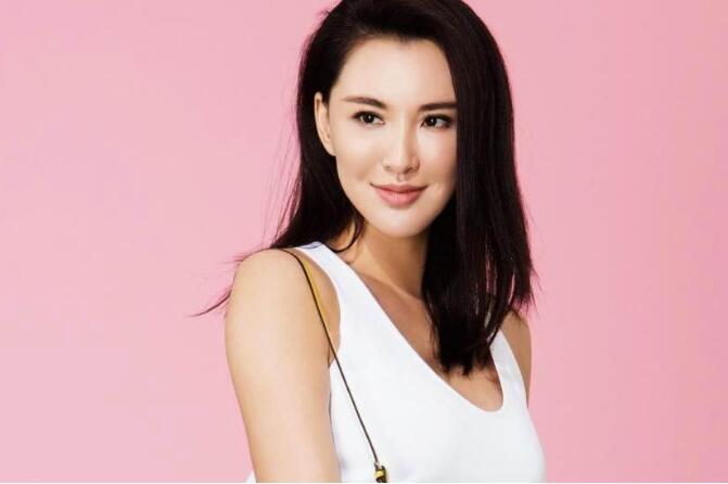 莫小棋男人装三级图片 莫小棋整容前后照片对比老公儿子身份曝光