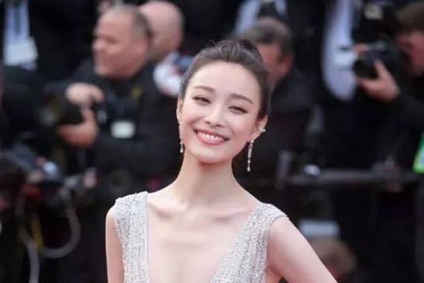 南广野鸡倪妮天涯 未出道就有多个男朋友假清纯