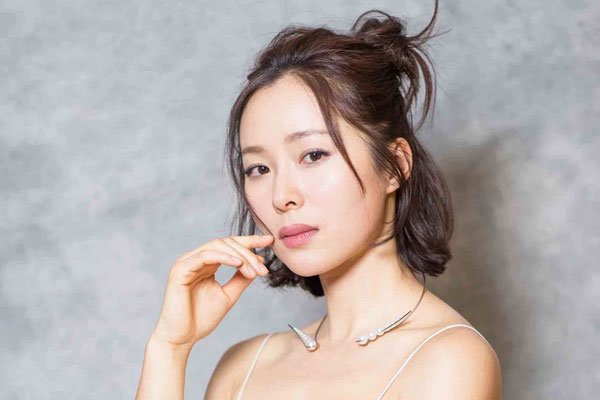 江一燕人设塌了 完全糊了为什么叫公关部