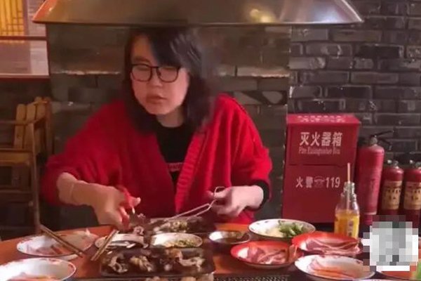 ����θ���������� 90���С��������180��ֵ����