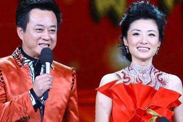 ���κͶ���˭������������� �����ϲ������Ķ�һ��